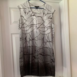 sleeveless women’s dress
